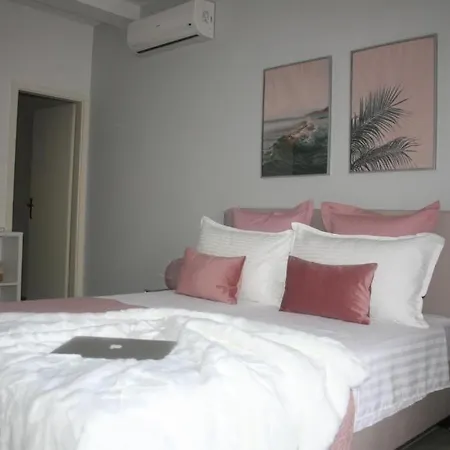 Marinessa Apartment *