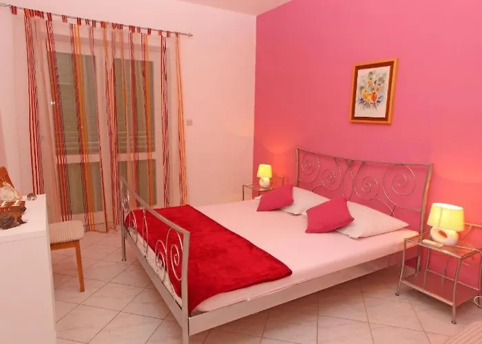 Marinessa Apartment *