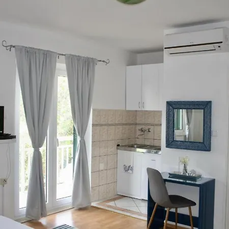 Apartment Marinessa Hvar Town